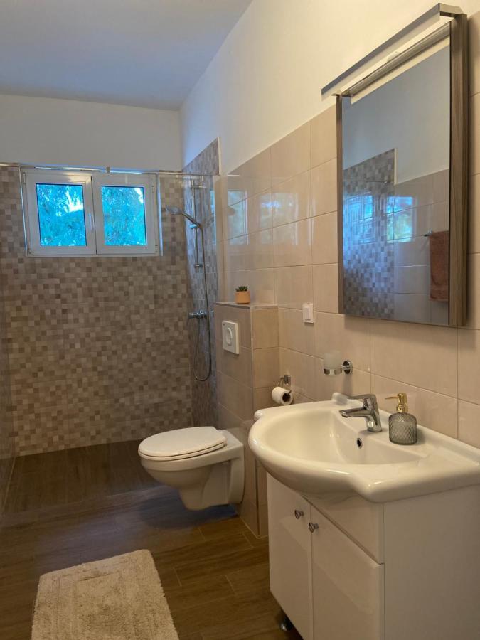 Apartman Noni Biograd Na Moru Exterior foto