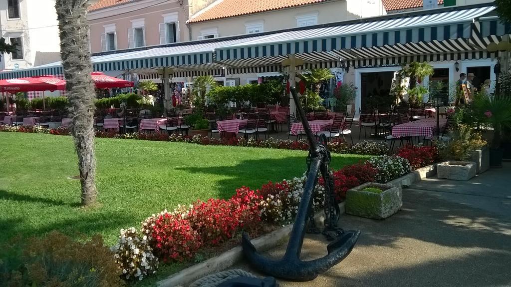Apartman Noni Biograd Na Moru Exterior foto